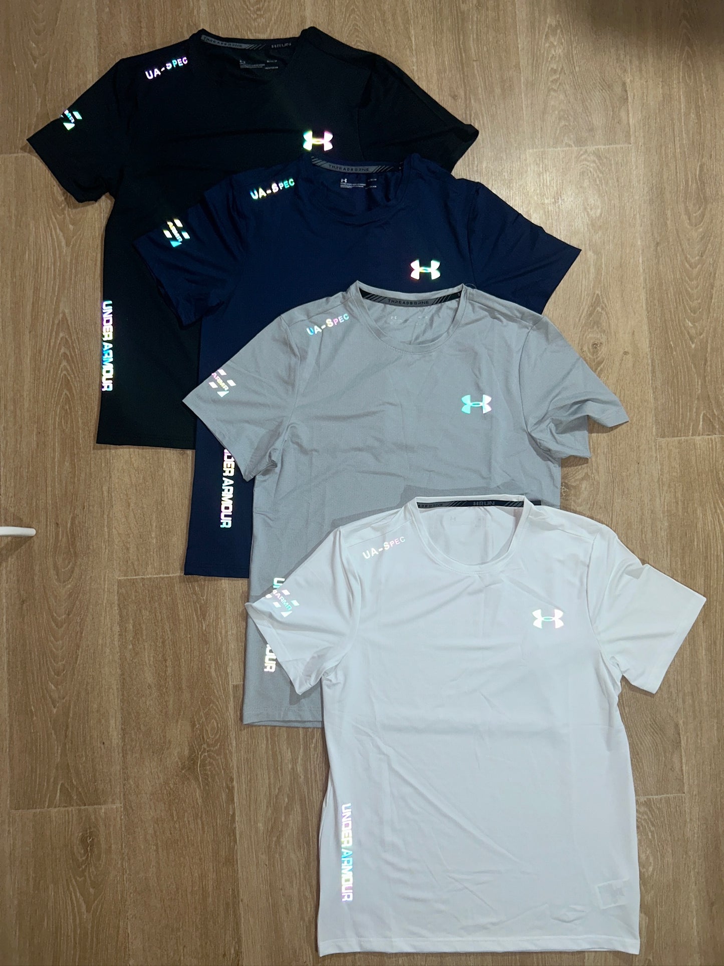 packs of 4 T-shirts